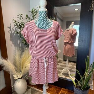 Max Studio Red and White Patterned Garment XL